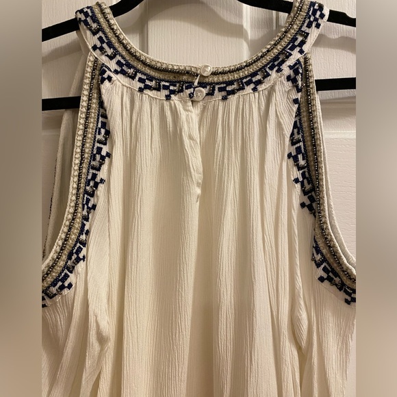 Romeo and Juliet Top - Picture 2 of 5